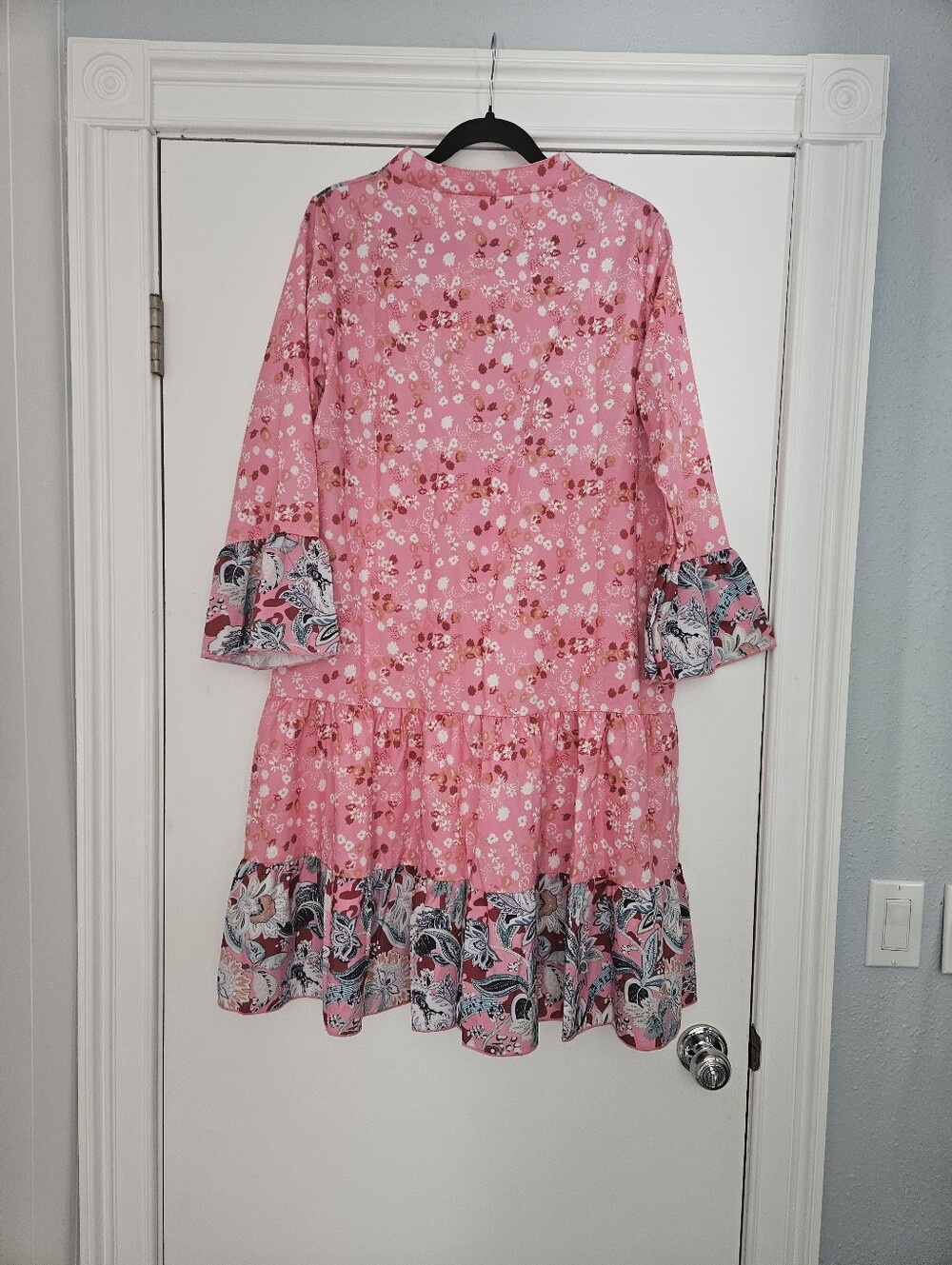 Womens Super Cute & Comfy! Tiered V-Neck Women's Dress Great Beach Lounge Wear - Picture 3 of 3